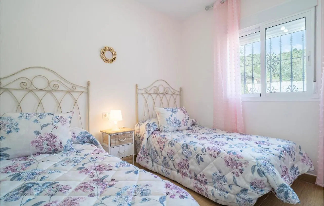 Gorgeous Home In Arenas With Wifi Spain